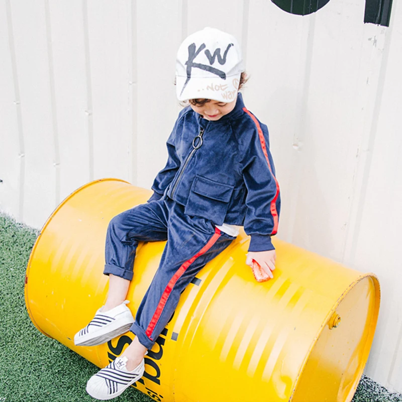 

Spring Autumn pleuche baby boys jacket + pants boys 2 pcs set kids suit children clothes toddler set side striped 2 to 9 yrs