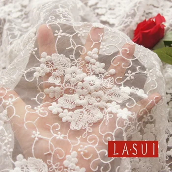 

LASUI 2017 Exquisite white Fresh cotton lace soft thread yarn 3D embroidery lace fabric Comfortable M0022