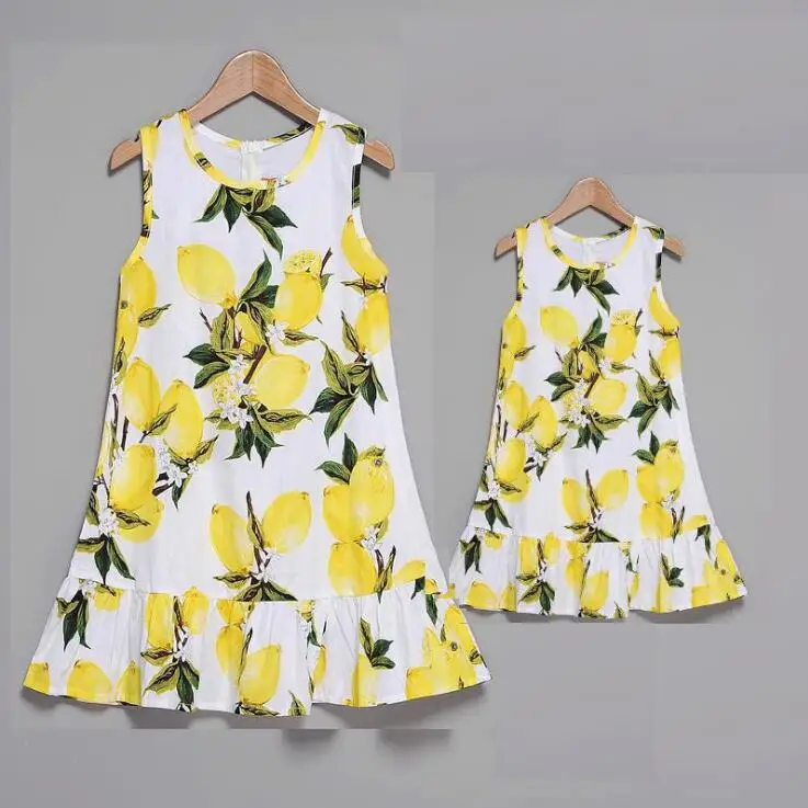 Лимонные платья для мамы и дочки; семейный образ; одежда без рукавов для мамы и дочки; одинаковые летние платья для мамы и дочки - Цвет: B