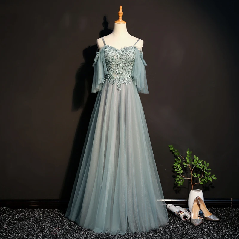 

New Spaghetti Strap Evening Gown Women Evening Dress Lace Appliques Beading A Line Party Prom Dresses
