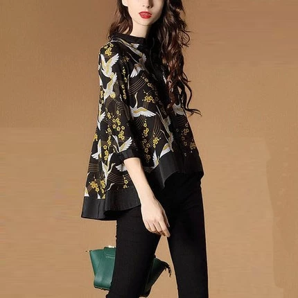 Cena 2017 nowa wiosna lato moda damska odzież drukuj nieregularne przyciski bluzka trzy czwarte rękaw Peter Pan kołnierz koszule damskie