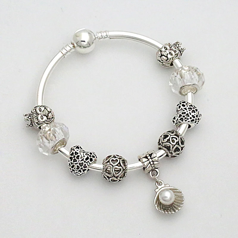 

2018 Vintage Silver Shell Heart Lion P Charm Bracelet White Glass Classic Beaded Bracelet Fashion Diy Bracelets & Bangles