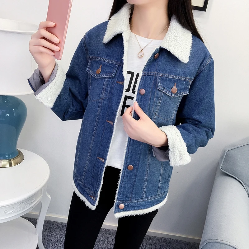 

Winter lapel jean jacket coat woman Korean lamb hair thickening plus velvet denim jacket female winter loose casual cotton coat