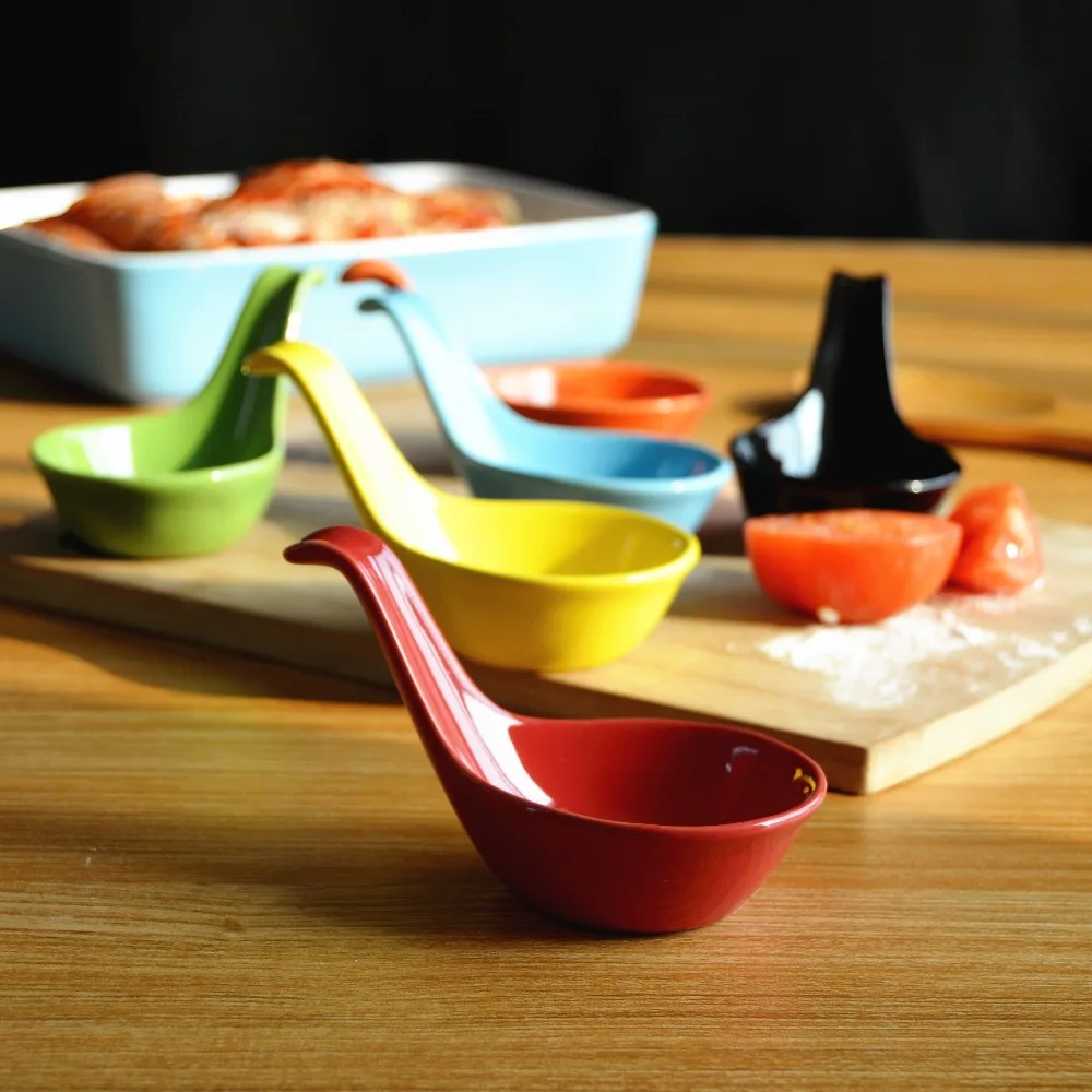 With handle, ceramic sauce dish,color tableware, creative seasoning