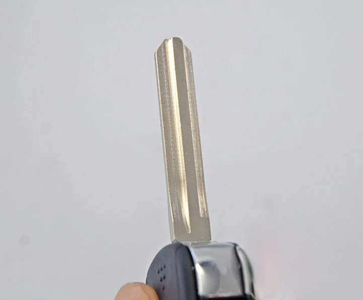 2 Button Toyota Modified Flip Remote Key Case Shell with Blade TOY43 for Toyota Camry Toyota Corolla Toyota RAV4(11)
