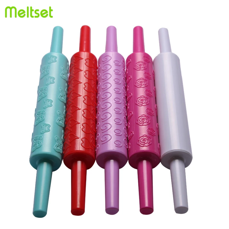1pc Plastic Embossing Rolling Pin Heart Flower Pattern Engraved