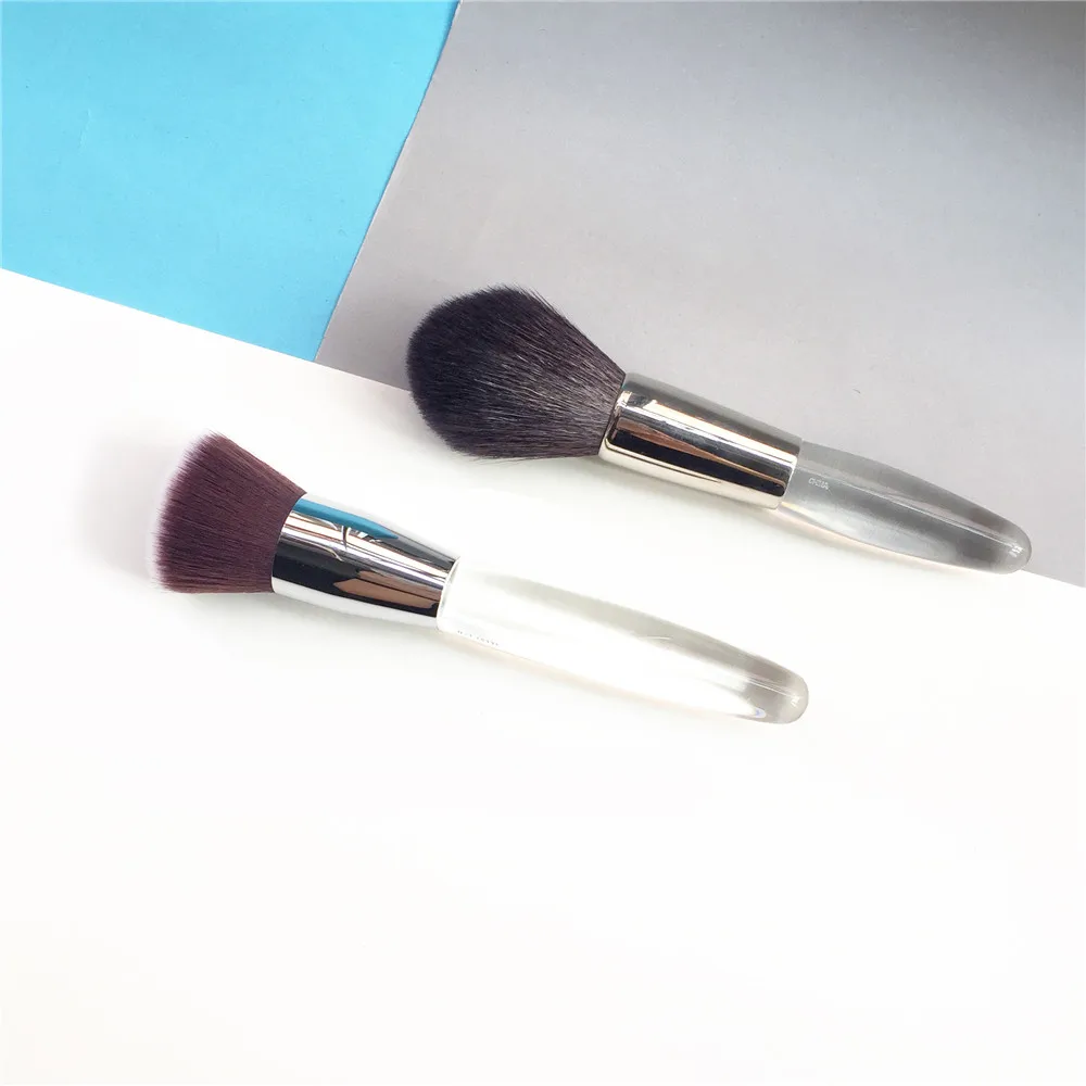 Trish McEvoy Brush 37 74 _ 2