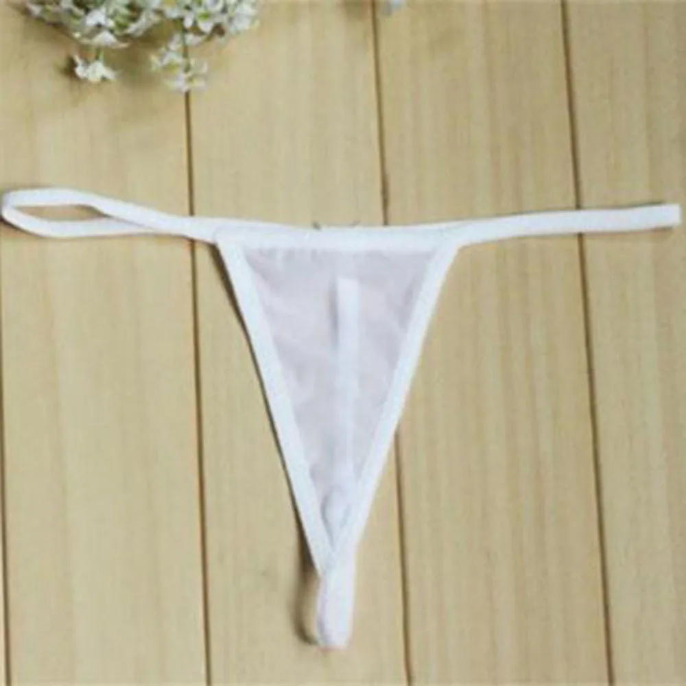 Натянула стринги. Трусы веревочки женские. Белые стринги женские веревки. Трусы женские стринги на веревочках. Стринги из под одежды.