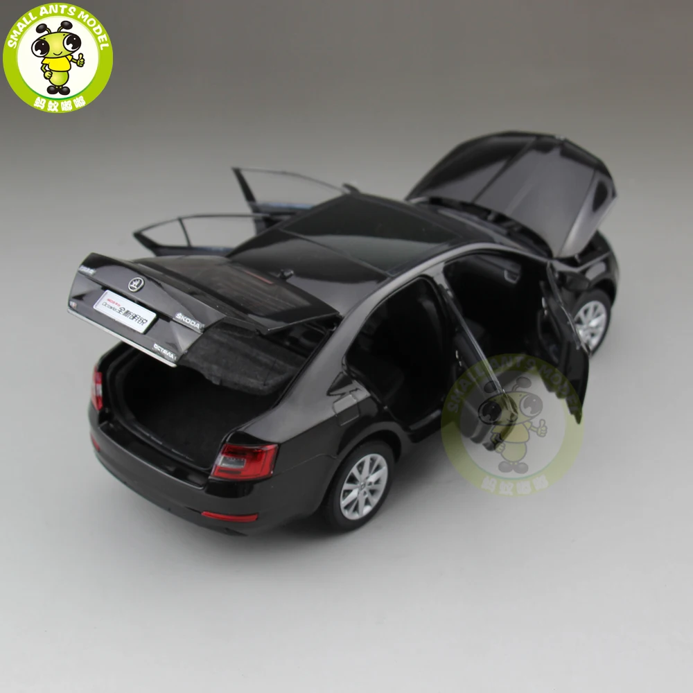 1/18 Skoda Octavia литая металлическая модель автомобиля игрушка мальчик девочка подарок коричневый