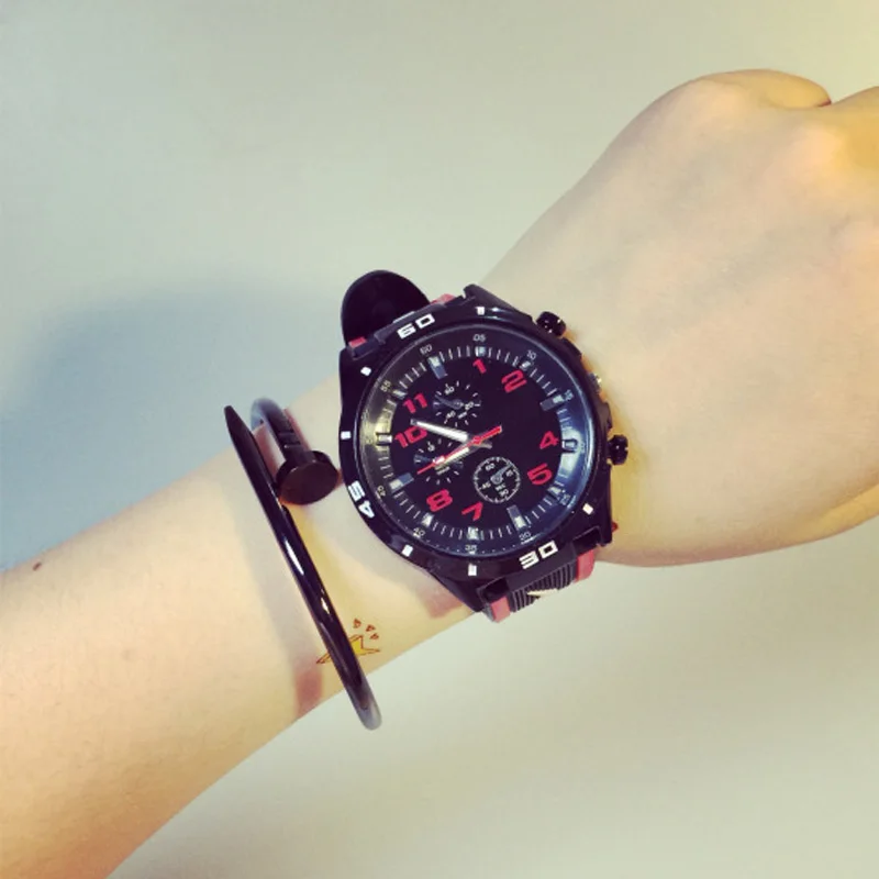 

Vintage large dial men and women bracelet
