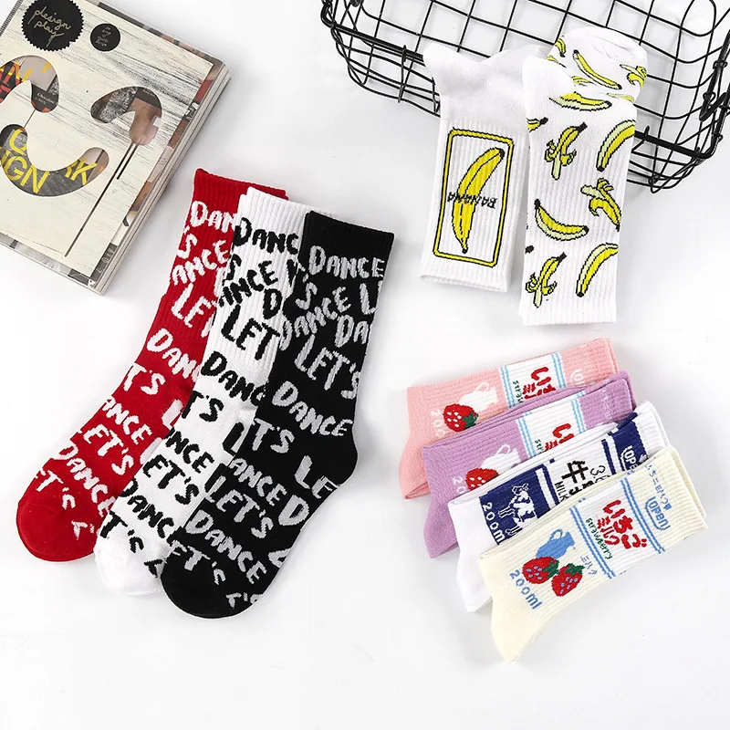 

Ins Fashion Cartoon Men Women Banana Letter Socks Unisex Strawberry Creative Lovely Funny Street Hip-Pop Happy Lover Crew Socks