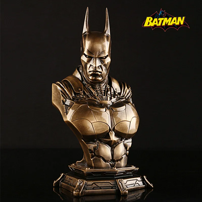 

26CM Batman SUPER HERO Universe Batman: The Dark Knight Returns Imitation Of Copper Bust Action Figure Collection Model Toy M491