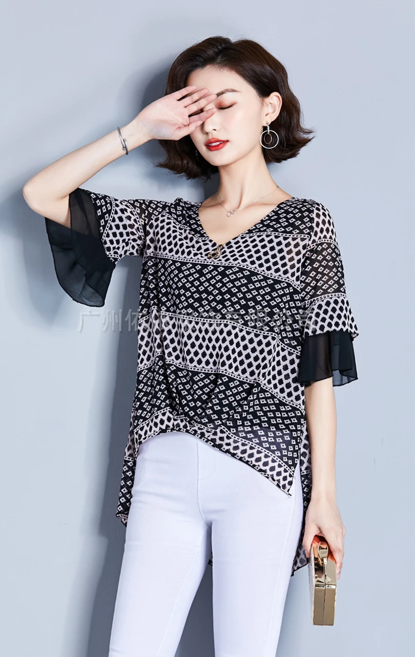 Spring and summer new style New large size M-4XL women's clothing Temperament V-neck chiffon irregular bottoming top
