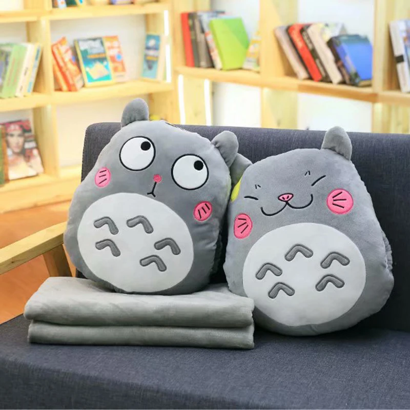 Ceny Totoro pluszowa poduszka wielofunkcyjne 3 w 1 rzuć poszewka na poduszkę Totoro ręcznie ciepłe poduszki poduszki dla dzieci dzieci koc wypchane Anime rysunek zabawki