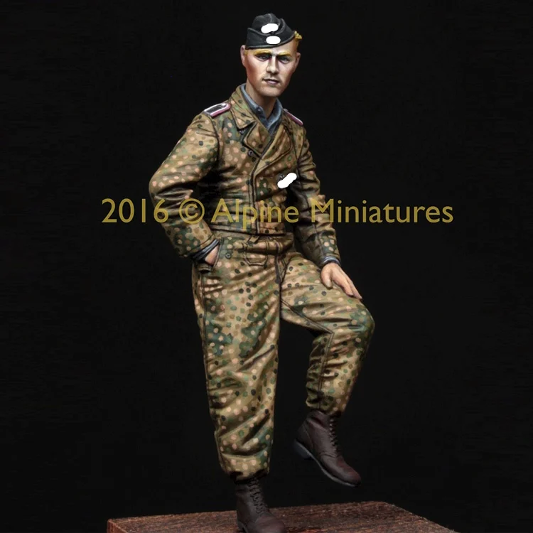 1/35 Tiger Crew 44/45 2 заголовка полимерная модель солдата GK военная тема Второй мировой