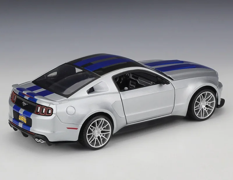 1:24 Maisto Ford Mustang Street Racing серебристый/оранжевый/зеленый/белый литой модельный автомобиль