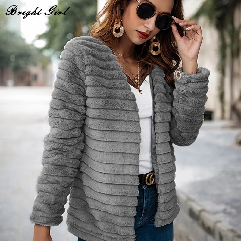 свитер с мехом. вязаный свитер с мехом. трикотажная кофта с мехом. вязаная кофта с мехом. вязаная кофта с мехом женская.