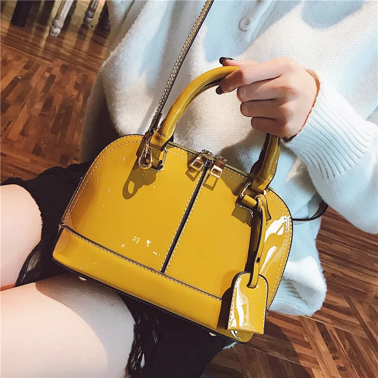 

Women's Designer Handbag 2018 New high-Quality PU Leather Women Tote bag Patent leather Shell bag Simple Stitching Shoulder bag