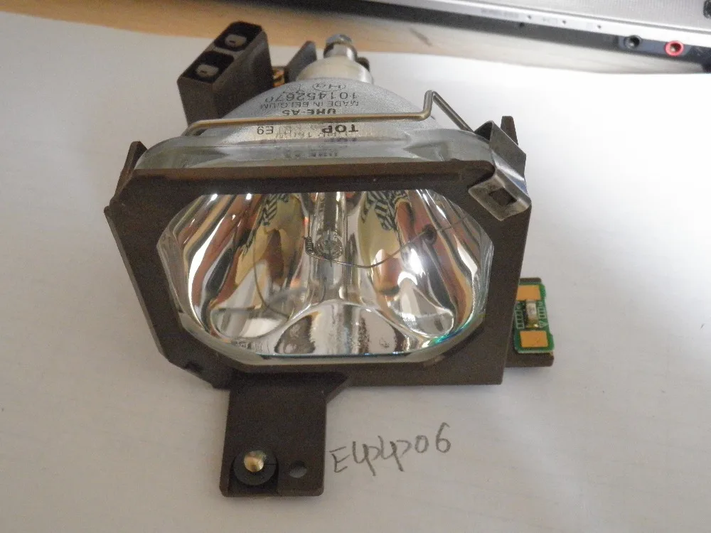 

EL/PLP06 / V13H010L06 Projector Replacement Lamp For- PowerLite 5500C/7500C;ELP-5500 EMP-5500/7500. Projectors.