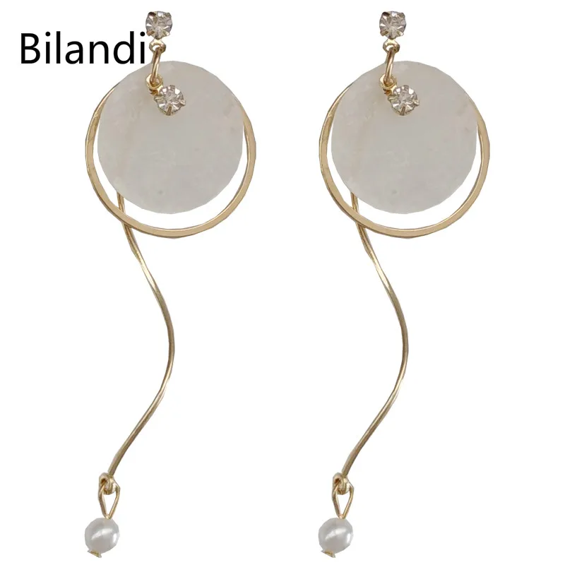 

Fashion Geometric Curve Earrings Fashion European And American Circular Shell Earrings For Women