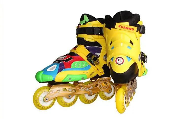 عالية الجودة! المهنية الأسطوانة أحذية التزلج الرجال والنساء الكبار جديد الضال الراقية شحن التزلج جيدة كما FSK Patines