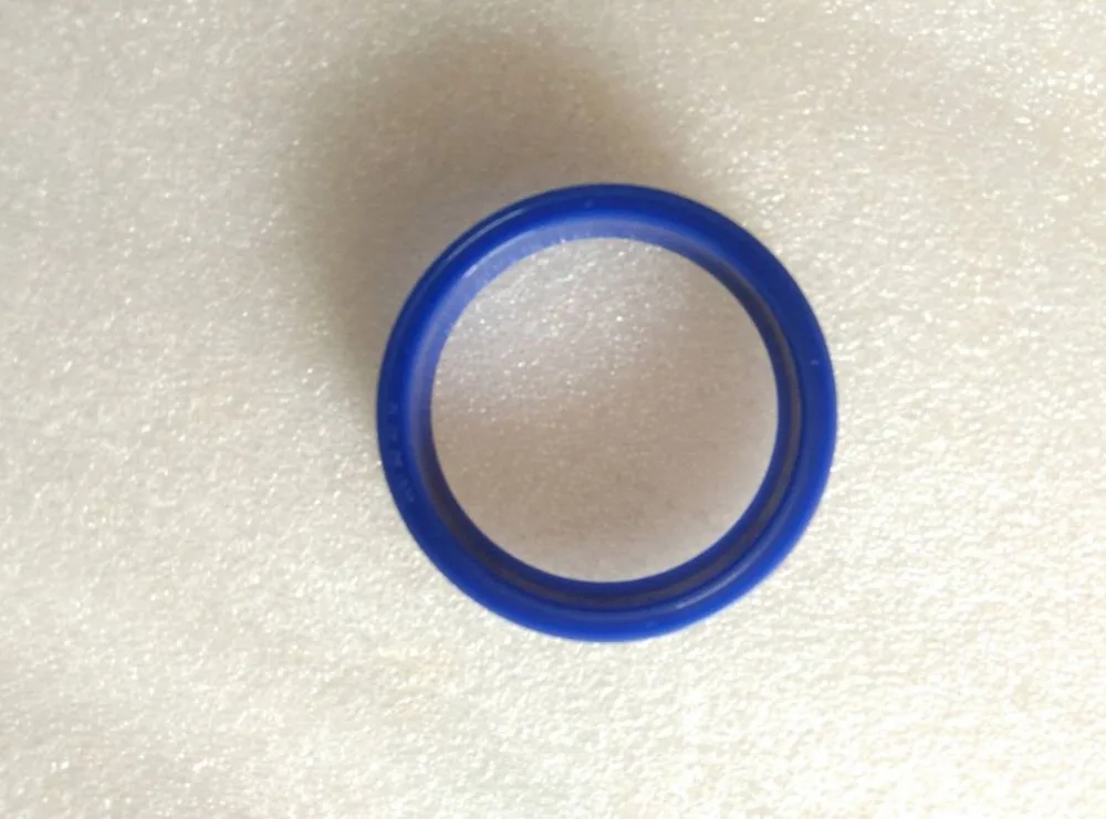 

The oil sealing for power steering cylinder for Shenniu Bison series tractor like SN254 / SN304, check the dimenssions firstly