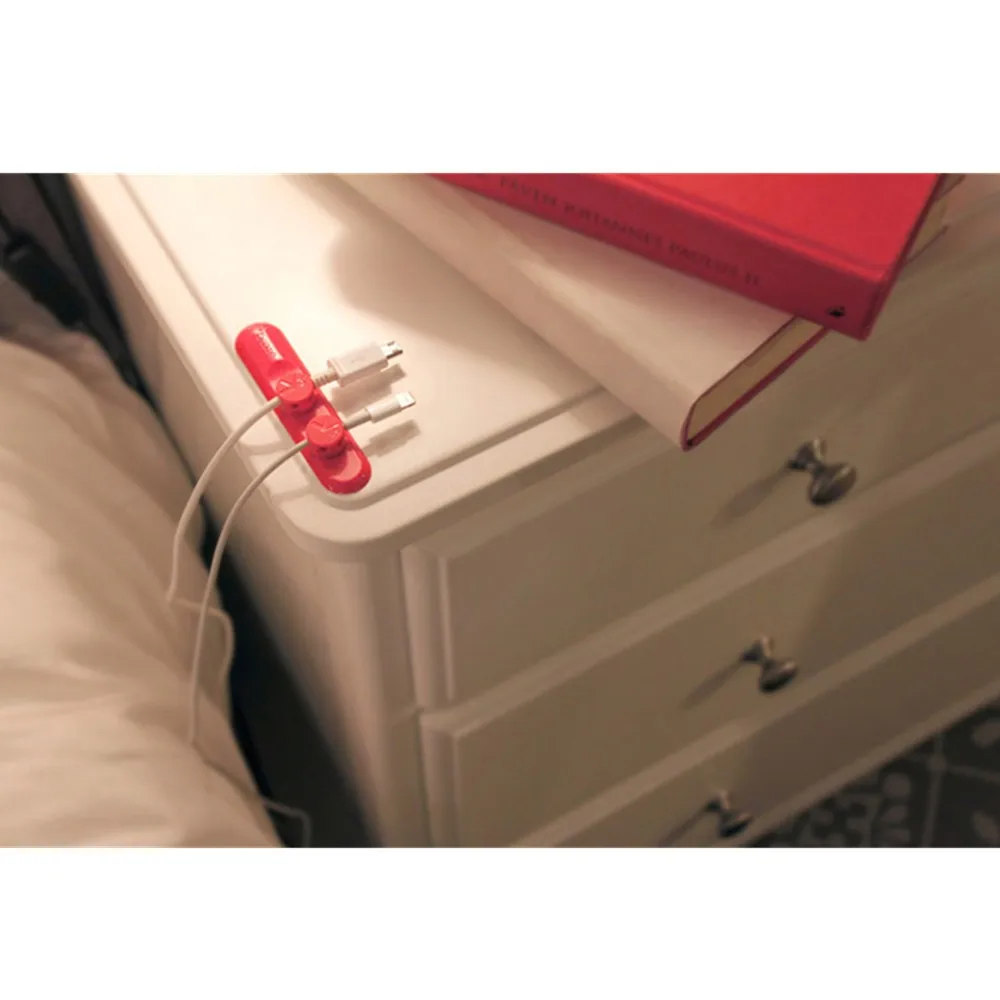Magnetic Cable Organizer 11_zpso7anqfhq