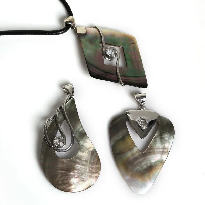 

Natural Pearl Black Shell Pendants 43*75mm 38*73mm 44*68mm DIY Necklace Pendants for Jewelry Making Findings