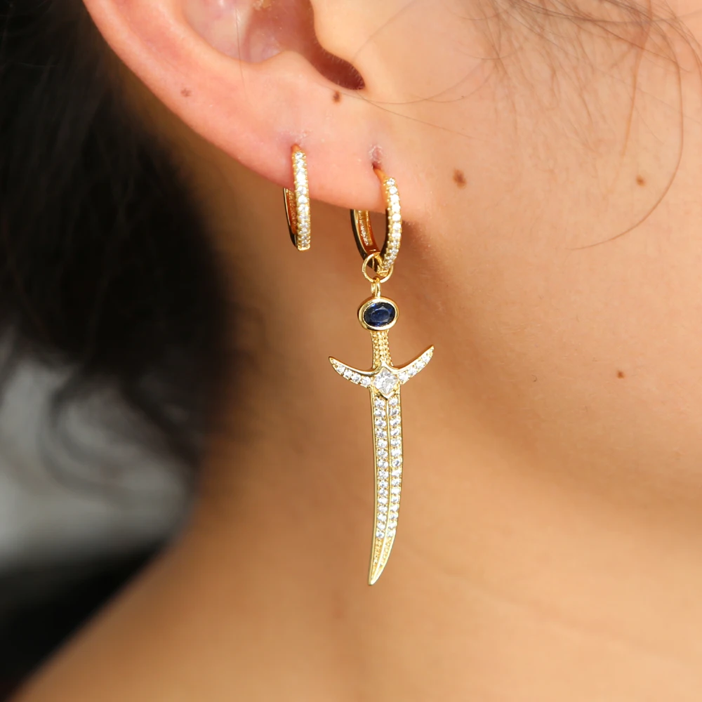 

AAA clear cubic zirconia paved asymmetry sword weapon charm earring for girls women party simple delicate fastion jewelry
