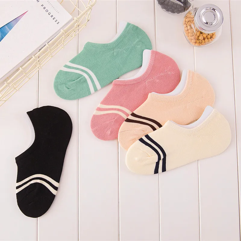 

Free shipping 1 Pair comfortable cotton girl women socks ankle low female invisible color girl hosiery ladies boat socks slipper