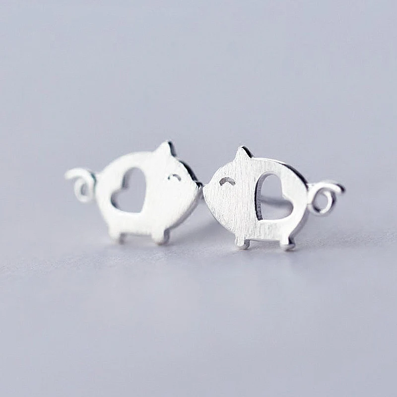 

LNRRABC 2017 Fashion Simple Creative Zodiac Lamb Pig Cat Earrings For Women Exquisite Lovely Silvery Animal Ear Studs Grils