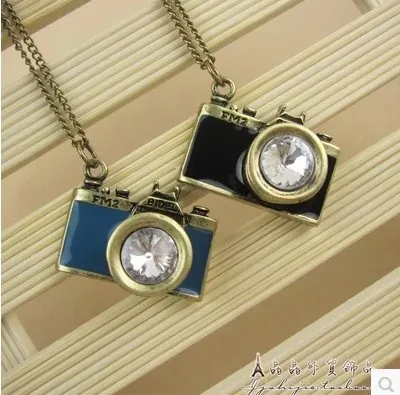 

stylish Two color restoring ancient ways in Paris becomes a classic FM2 small camera necklaces wholesale jewelry factory