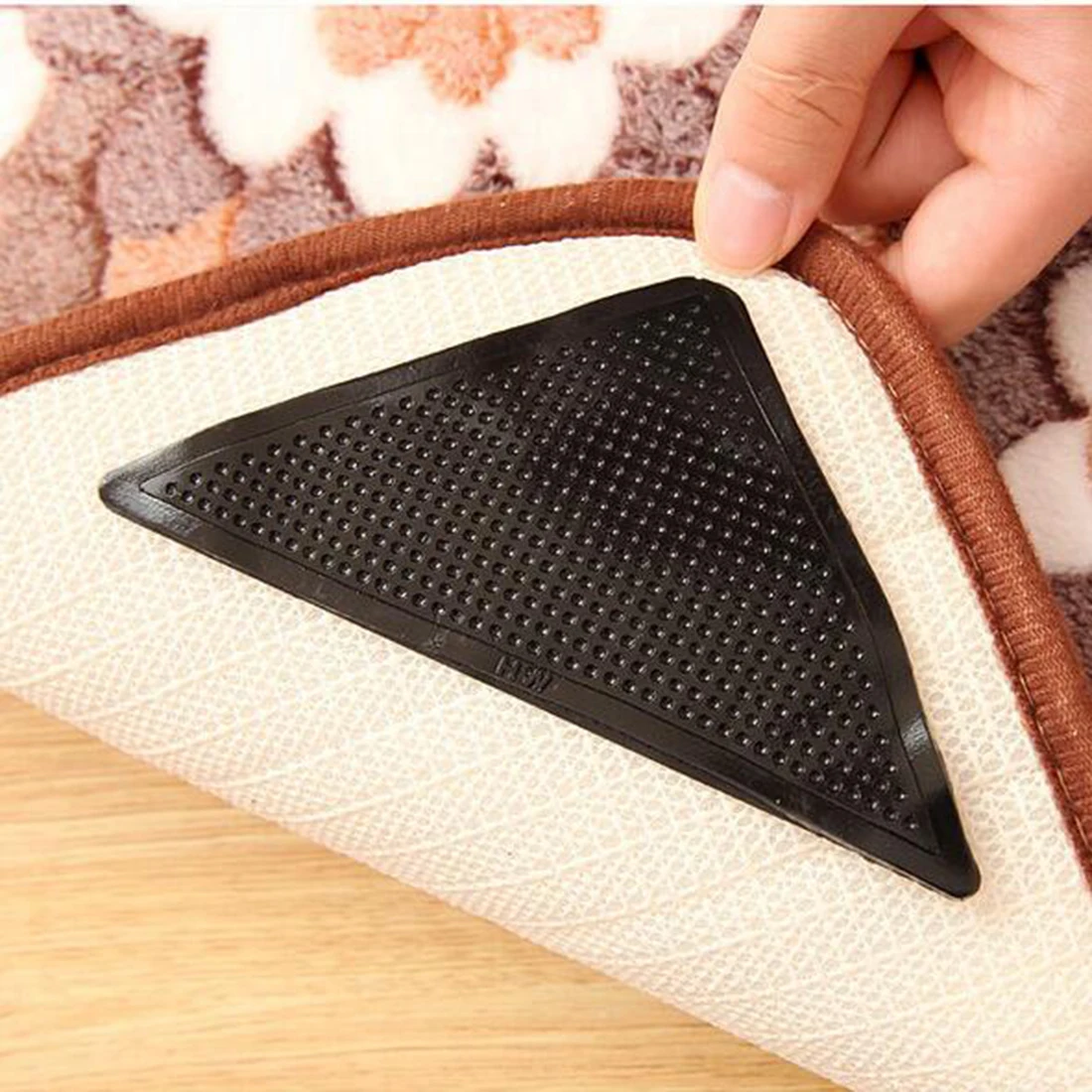 

2017 Hot Sale 4pcs/Set Reusable Washable Rug Carpet Mat Grippers Non Slip Silicone Grip For Home Bath Living Room
