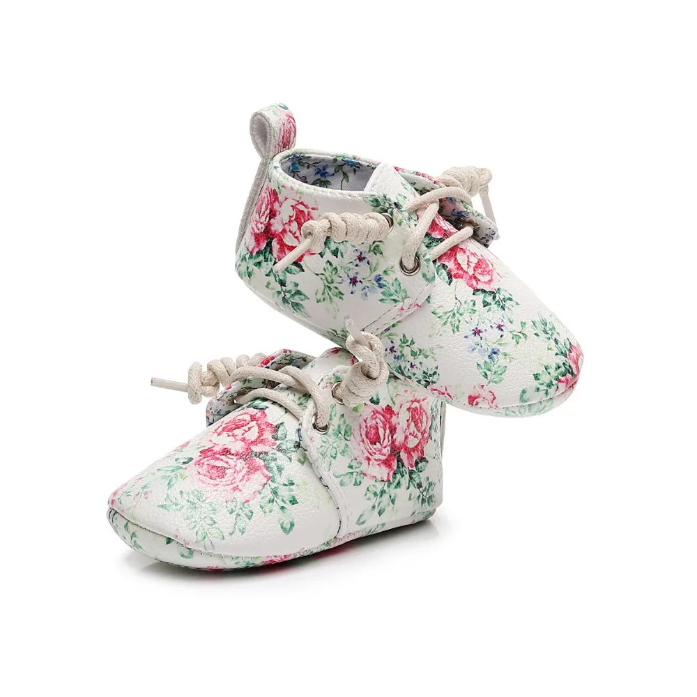 Прекрасный цветочный печати искусственная кожа ребенка обувь для девочек малышей младенческой цветок противоскользящие первые ходоки