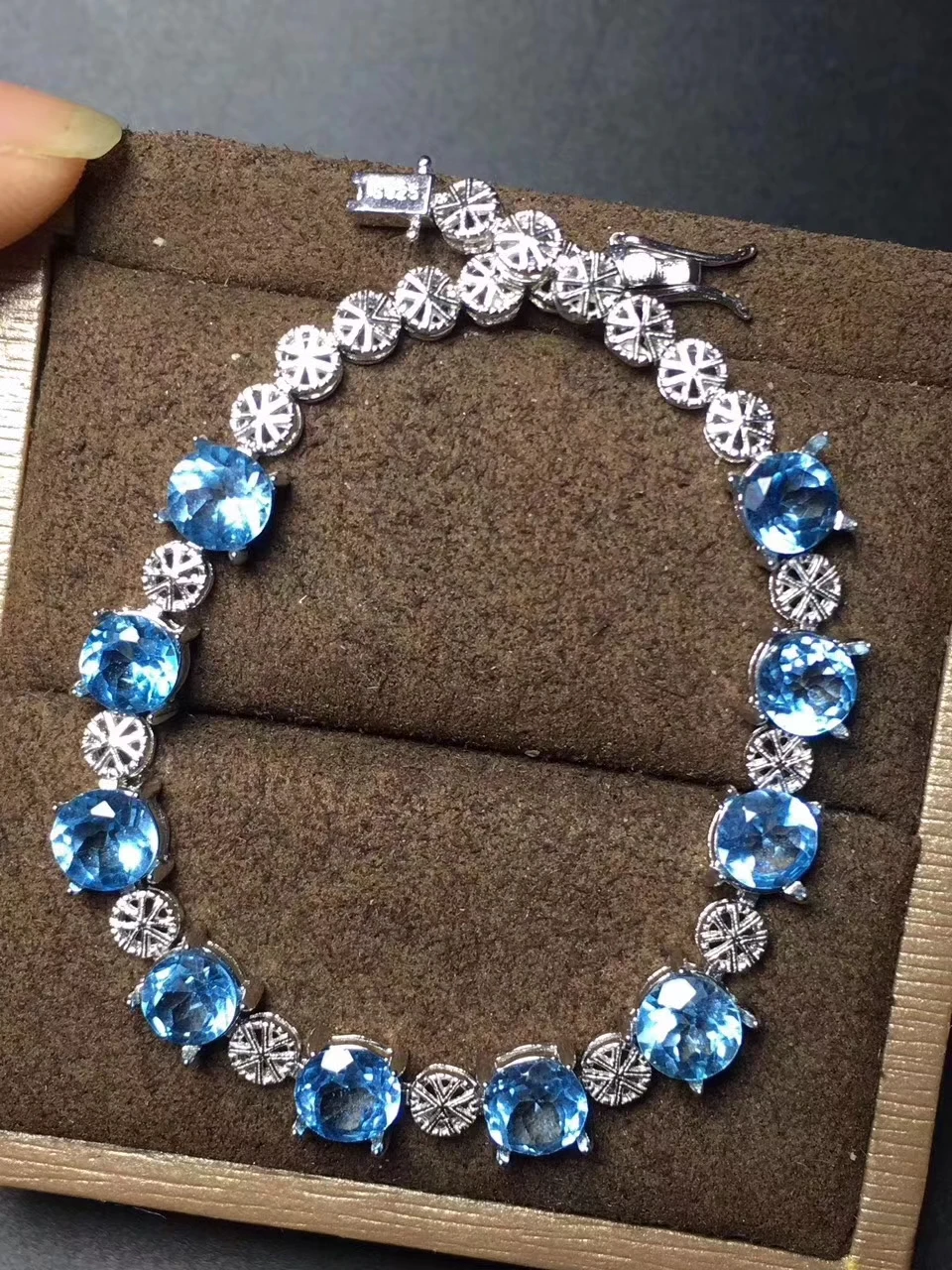 Bracelet topaze bleue naturelle pierres précieuses naturelles élégant luxueux étoiles magiques Brac