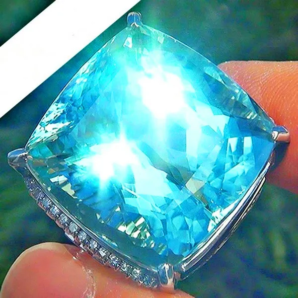 

Cute Female Big Blue Zircon Stone Ring Fashion 925 Silver Wedding Rings For Women Love Engagement Ring 2019 New Year Gifts