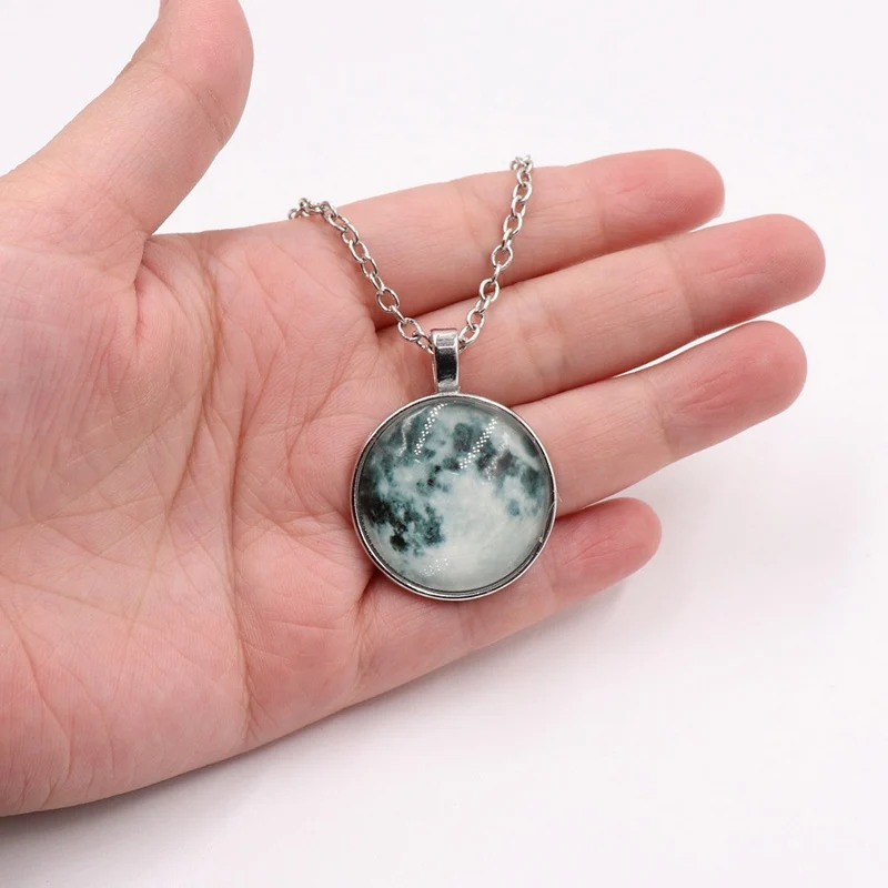 

Original Glow In The Dark Moon Necklace Women Silver Chain Luminous Galaxy Planet Glass Cabochon Pendant Necklace Jewelry Gift