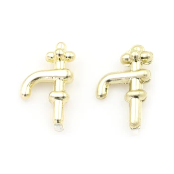 

1:12 Miniature Plastic Water Faucet Hydrant Water Tap Dollhouse Bathroom Accessories Dollhouse Miniature Faucet 2PCS