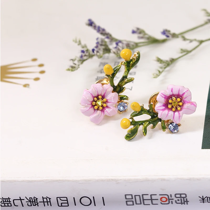 

Low Price Sale Enamel Glaze Flower Ornaments Electroplating Gold Prevent Allergy Crystal Earring Jewelry