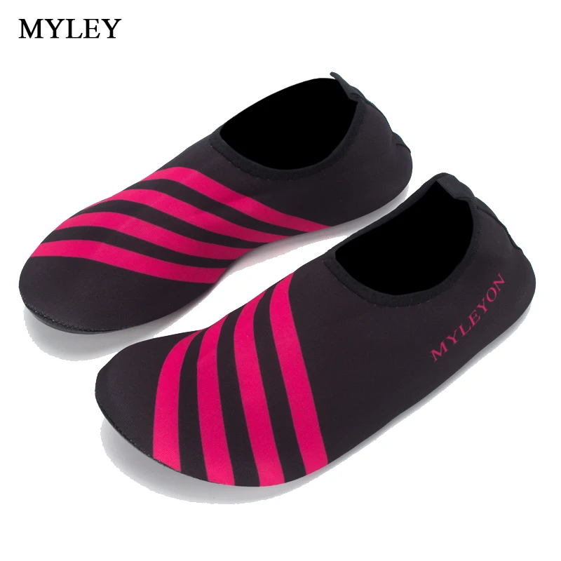 

MYLEY Unisex Sport Yoga Shoes Outdoor Sport Swimming Shoes Adult Soft Non-slip Seaside Beach Quick Dry Diving Shoes