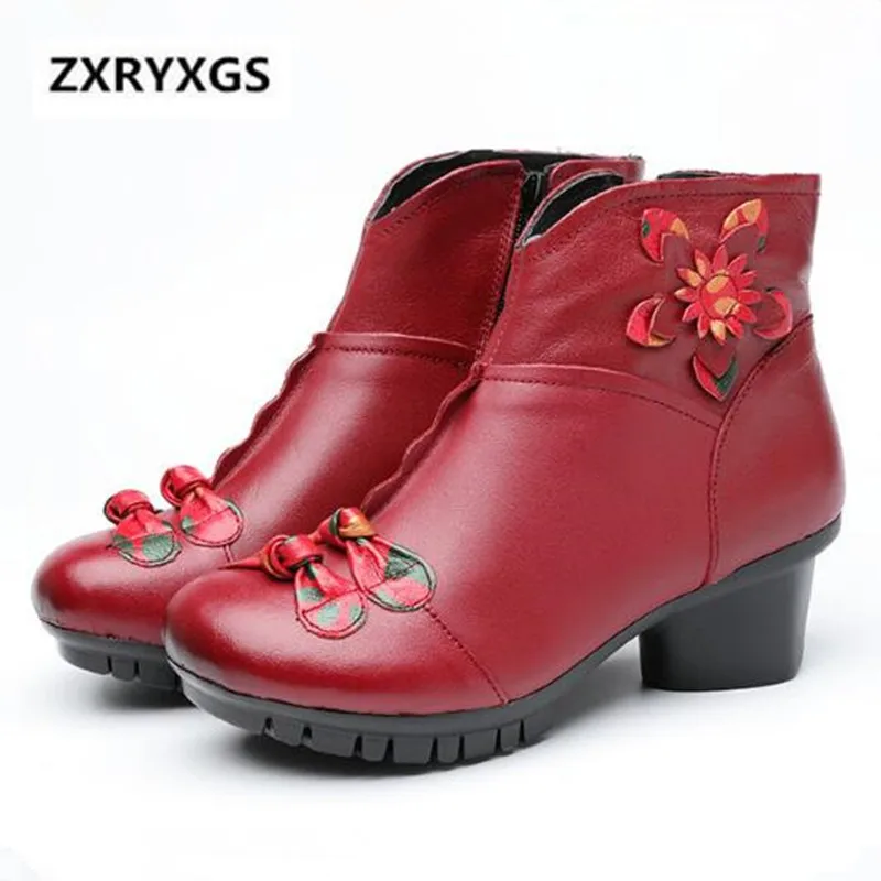 

2018 Autumn and Winter New Retro Flower Genuine Leather Shoes Woman Boots Elegant Buckle Martin Boots Comfort Women Warm Shoes