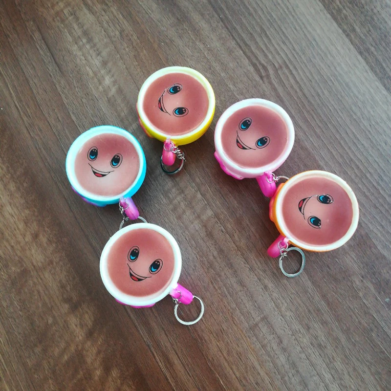 اسفنجي بطيئة ارتفاع Squishies المعطرة كوب الشاي باللبن مع قشة لينة ضغط محشوة لعب الاطفال أحزمة هاتف المحمول متعة ضغط الإفراج هدية
