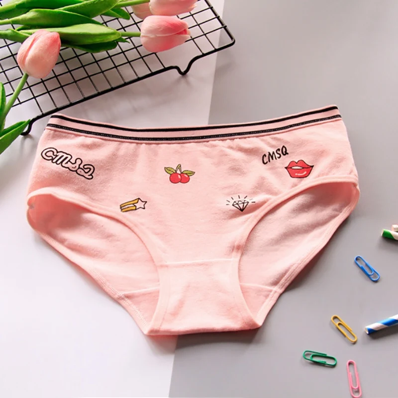 Women Cute Cartoon Print Mid Waist Panties Sexy Fashion Cotton Comfortable Briefs Underwear High Quality Women Panties 2019 Hot