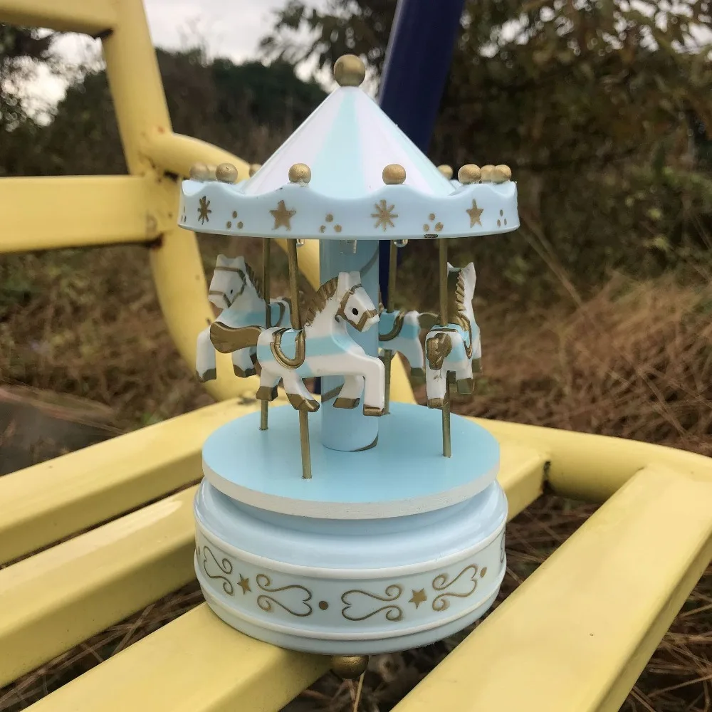 Merry troyang seven фонарь музыкальная шкатулка креативный троянский голосовой ящик для отправки подруг пары светящийся музыкальный подарок на день рождения