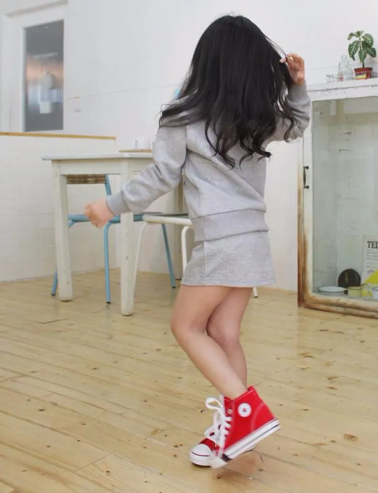 2227653163_1992815588