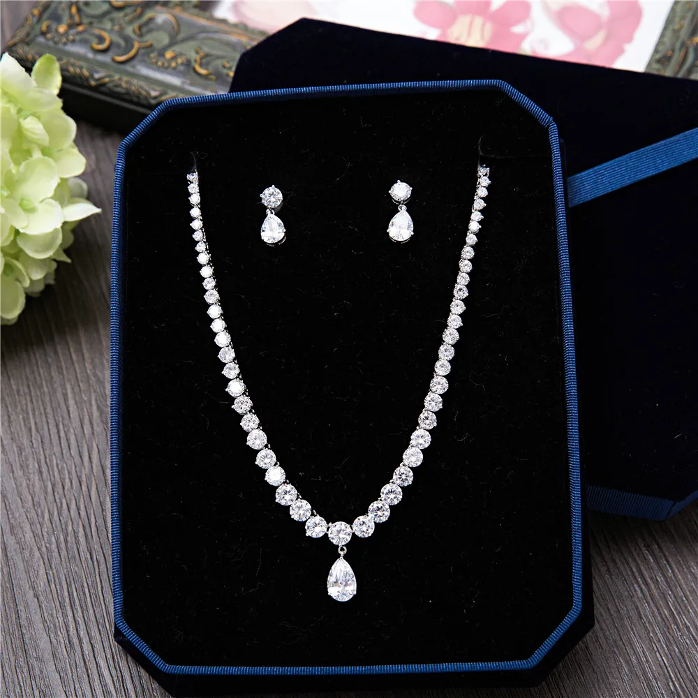 

Fashion Silver-Tone AAA Cubic Zirconia Round Shape Necklace Stud Earrings Pear Pendant Women Jewelry Sets for Wedding Party Prom