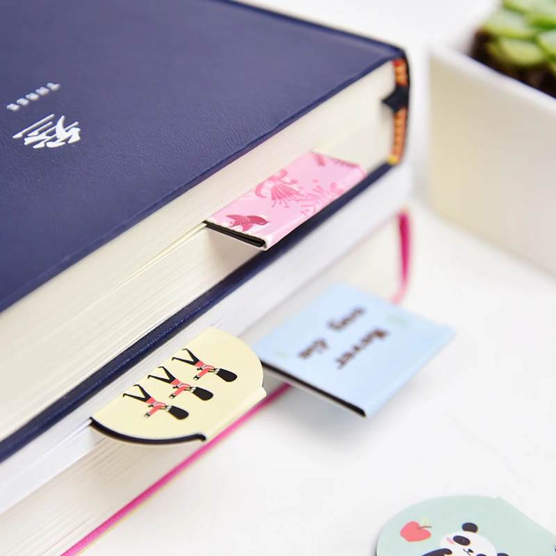 Student cute cartoon bookmarks creative mini book folder folder Bookmarkin