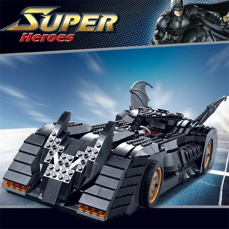

1045Pcs 7116 Decool Figures Superhero Batman Ultimate Batmobile Model Building Kit Blocks Brick Toy For Children Compatible 7748