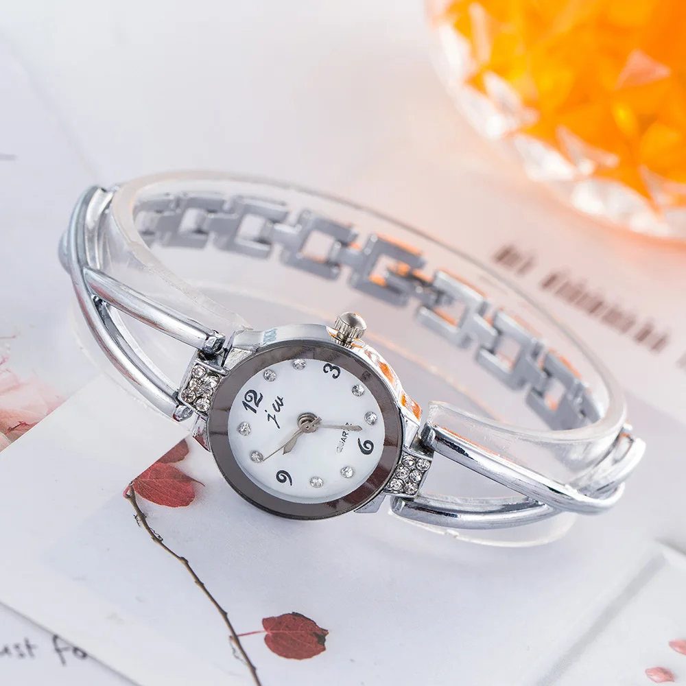 8890377636_1556917819