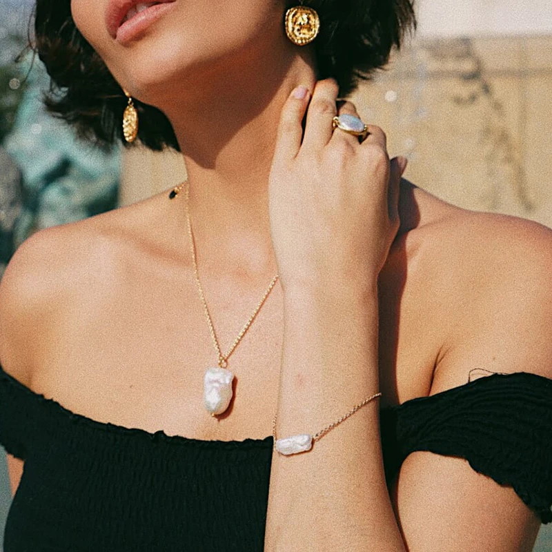 RafaeleNecklace_AzaleaBracelet_SabrinaRing_FrancoEarrings
